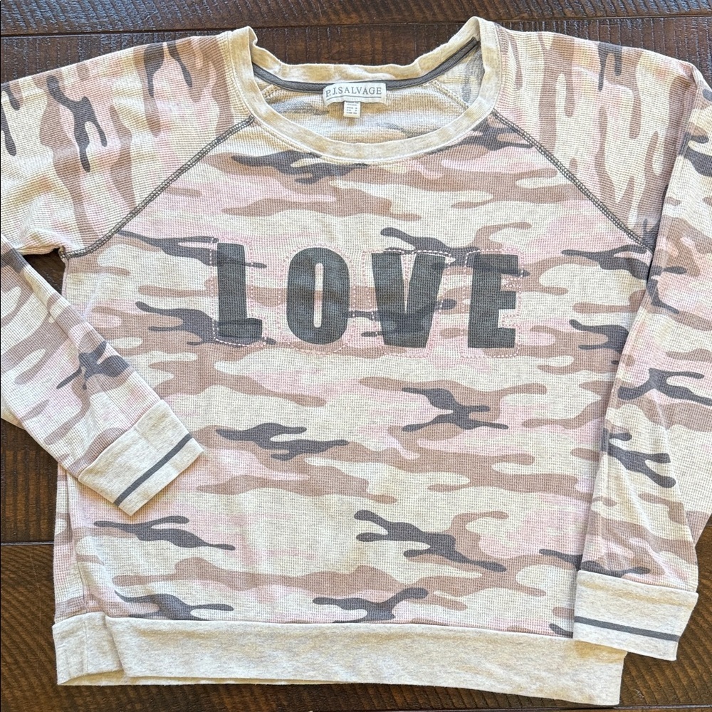 PJ SALVAGE Camo LOVE Thermal Waffle Knit Lounge Top Size Small